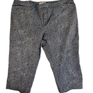 Cold water creek natural fit stretch capri pants Size 18